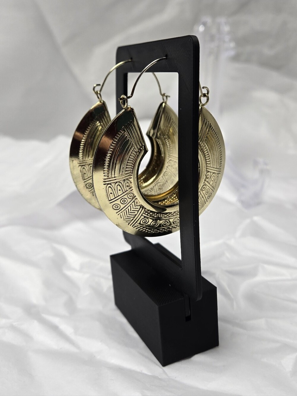 Gold Engraved Crescent Hoop Earrings - Women Jewelry - Picture 2 of 6